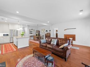 6205 Parkview Drive, Haverford PA 19041