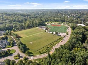 6205 Parkview Drive, Haverford PA 19041