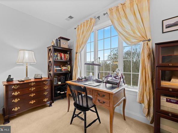 6205 Parkview Drive, Haverford PA 19041