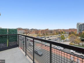 437 New York Avenue NW 422, Washington DC 20001