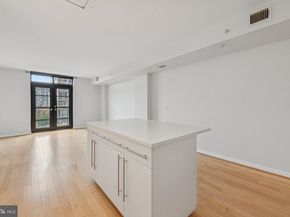 437 New York Avenue NW 422, Washington DC 20001