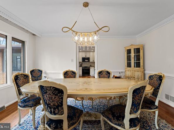 2026 Hunter Mill Road, Vienna VA 22181