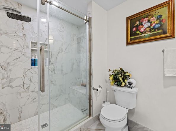 2026 Hunter Mill Road, Vienna VA 22181