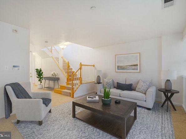 431 Stanton Place, Alexandria VA 22304