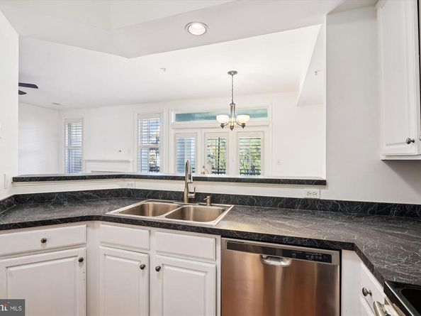 1314 Garden Wall Circle C, Reston VA 20194