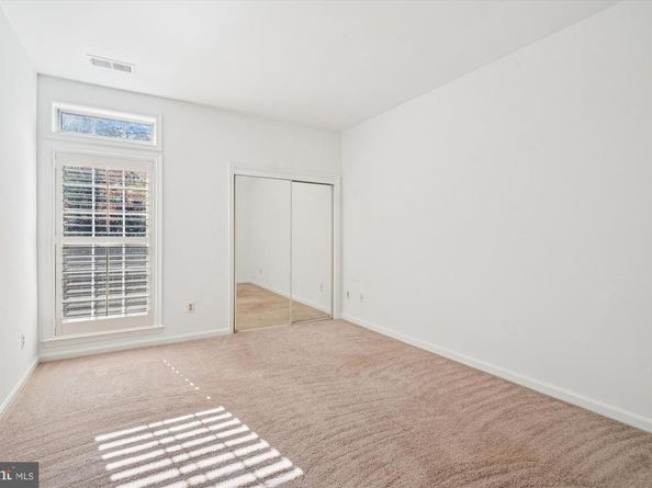 1314 Garden Wall Circle C, Reston VA 20194