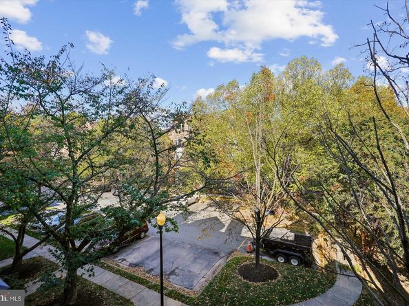 1314 Garden Wall Circle C, Reston VA 20194