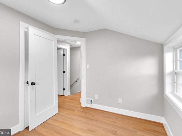 5105 11TH Street S, Arlington VA 22204