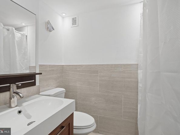 5340 Holmes Run Parkway 419, Alexandria VA 22304