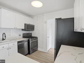 5340 Holmes Run Parkway 419, Alexandria VA 22304