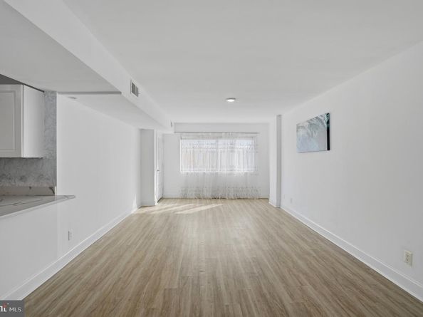 5340 Holmes Run Parkway 419, Alexandria VA 22304