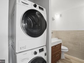 5340 Holmes Run Parkway 419, Alexandria VA 22304