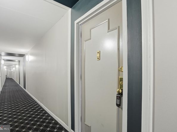 5340 Holmes Run Parkway 419, Alexandria VA 22304