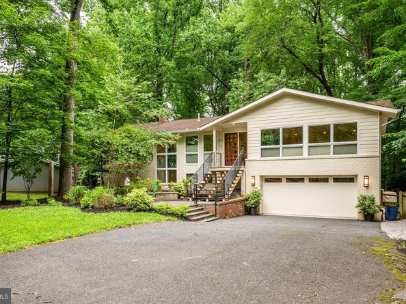 8313 Still Spring Court, Bethesda MD 20817