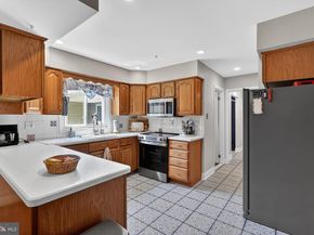 113 Glenwood Drive, Washington Crossing PA 18977