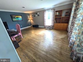 113 Glenwood Drive, Washington Crossing PA 18977