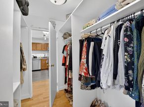 950 25TH Street NW 406N, Washington DC 20037