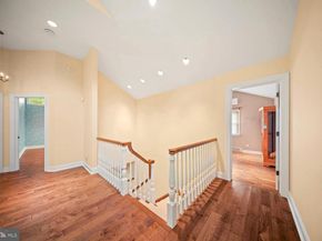 3174 Manor Road, Huntingdon Valley PA 19006