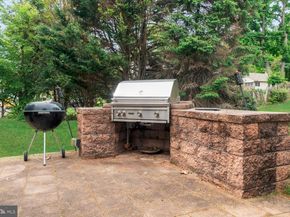 3174 Manor Road, Huntingdon Valley PA 19006