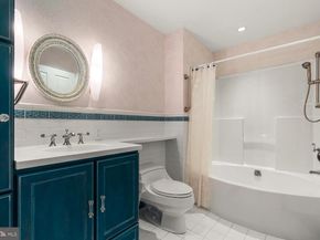 3174 Manor Road, Huntingdon Valley PA 19006