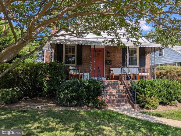 1901 Scroggins Road, Alexandria VA 22302
