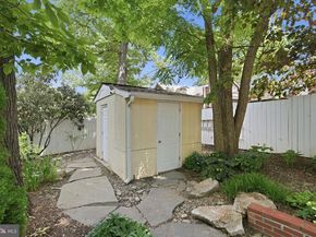 7101 Western Avenue NW, Washington DC 20015