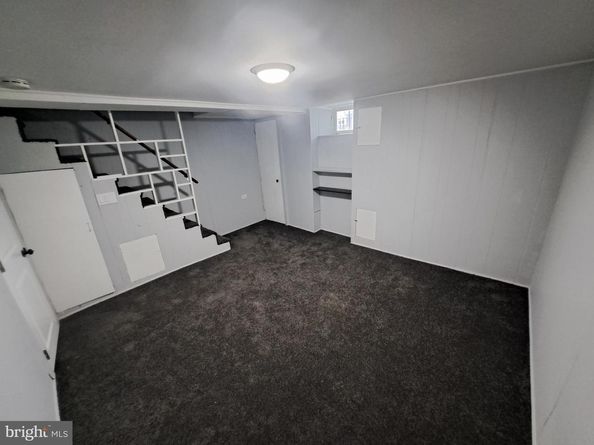 1127 Kenwood Road, Darby PA 19023