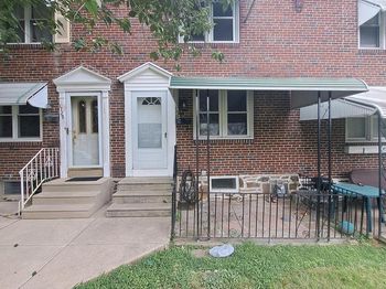 1127 Kenwood Road