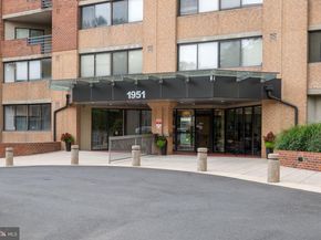 1951 Sagewood Lane 315, Reston VA 20191