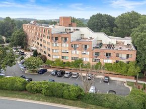 1951 Sagewood Lane 315, Reston VA 20191