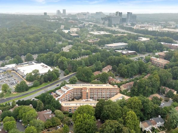 1951 Sagewood Lane 315, Reston VA 20191