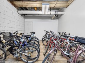 250 S 13TH Street 8F, Philadelphia PA 19107