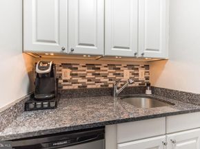 250 S 13TH Street 8F, Philadelphia PA 19107
