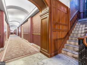 250 S 13TH Street 8F, Philadelphia PA 19107
