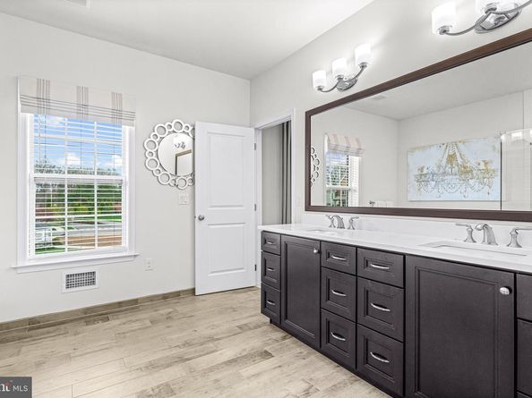 4841 E Blossom Drive, Doylestown PA 18902