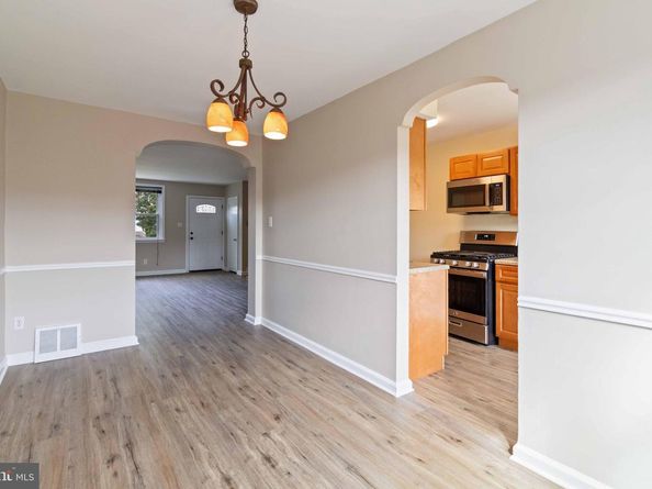 1122 E Phil Ellena Street, Philadelphia PA 19150