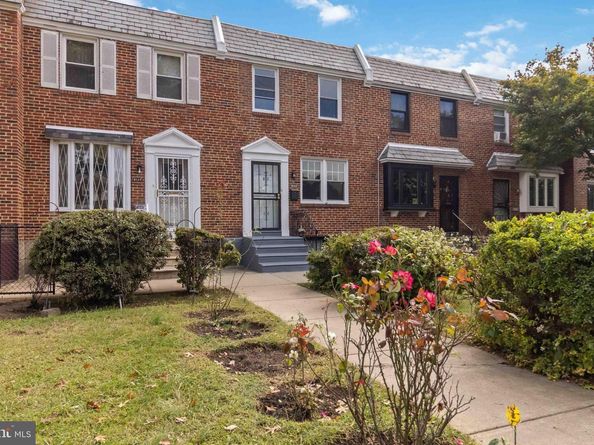 1122 E Phil Ellena Street, Philadelphia PA 19150