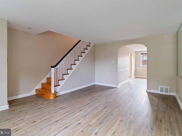 1122 E Phil Ellena Street, Philadelphia PA 19150