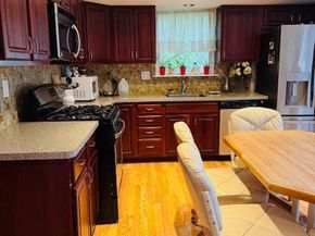 632 Longfellow Court, Warminster PA 18974