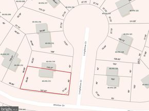 632 Longfellow Court, Warminster PA 18974
