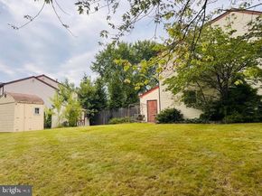 632 Longfellow Court, Warminster PA 18974
