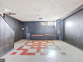 6734 Harley Street, Philadelphia PA 19142