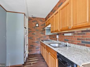 6734 Harley Street, Philadelphia PA 19142