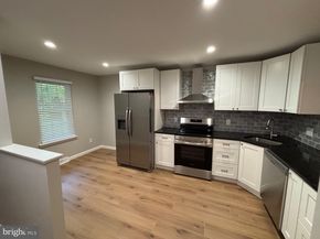 42 Windsor Pass 42, Horsham PA 19044
