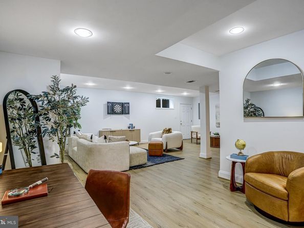 7021 Whittier Boulevard, Bethesda MD 20817