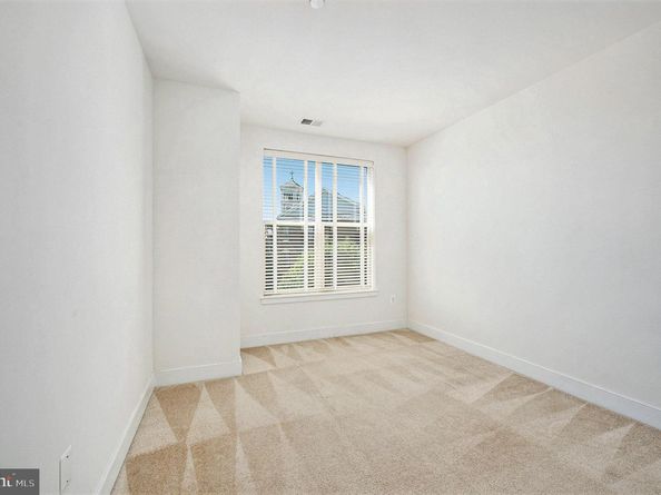 600 S 24TH Street 410, Philadelphia PA 19146