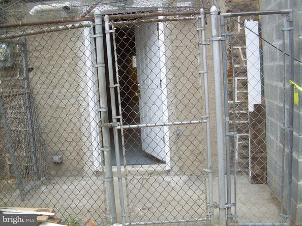 996 Anchor Street, Philadelphia PA 19124