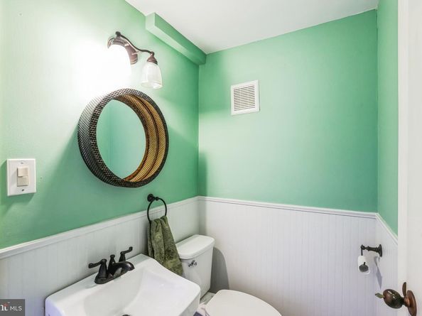 5 Patrick Lane, Morrisville PA 19067