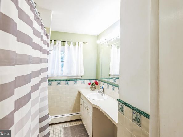 5 Patrick Lane, Morrisville PA 19067