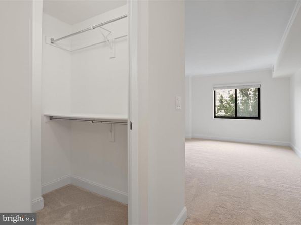 1600 N Oak Street 524, Arlington VA 22209